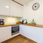 Nawigator W Kolobrzegu Apartment *