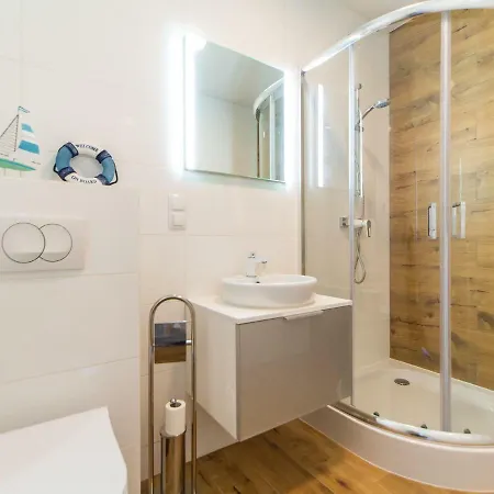 Appartamento Nawigator W Kolobrzegu *